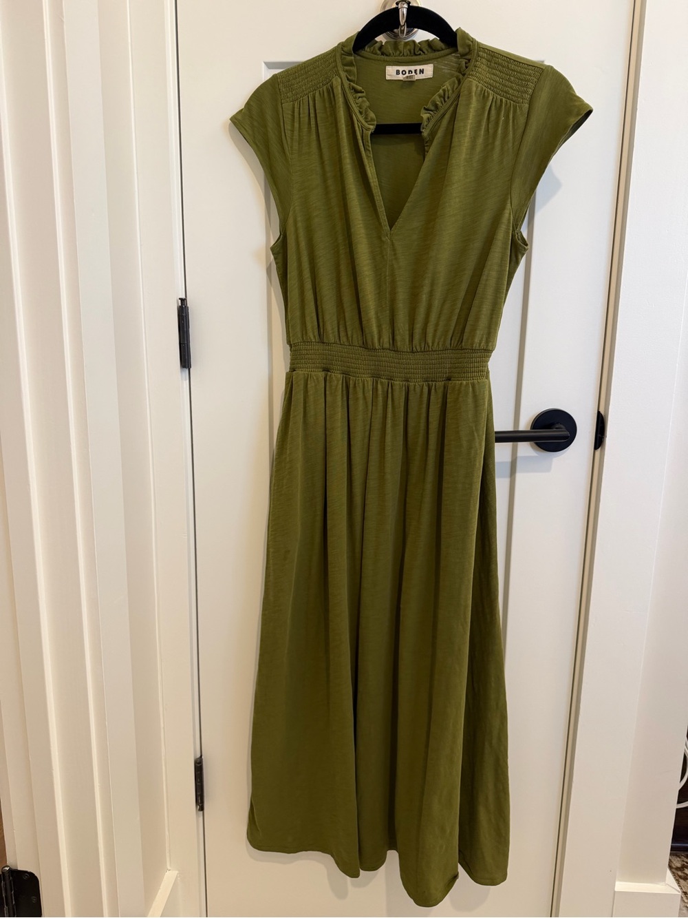 Boden Olive Green V-Neck Cap Sleeve Midi Dress